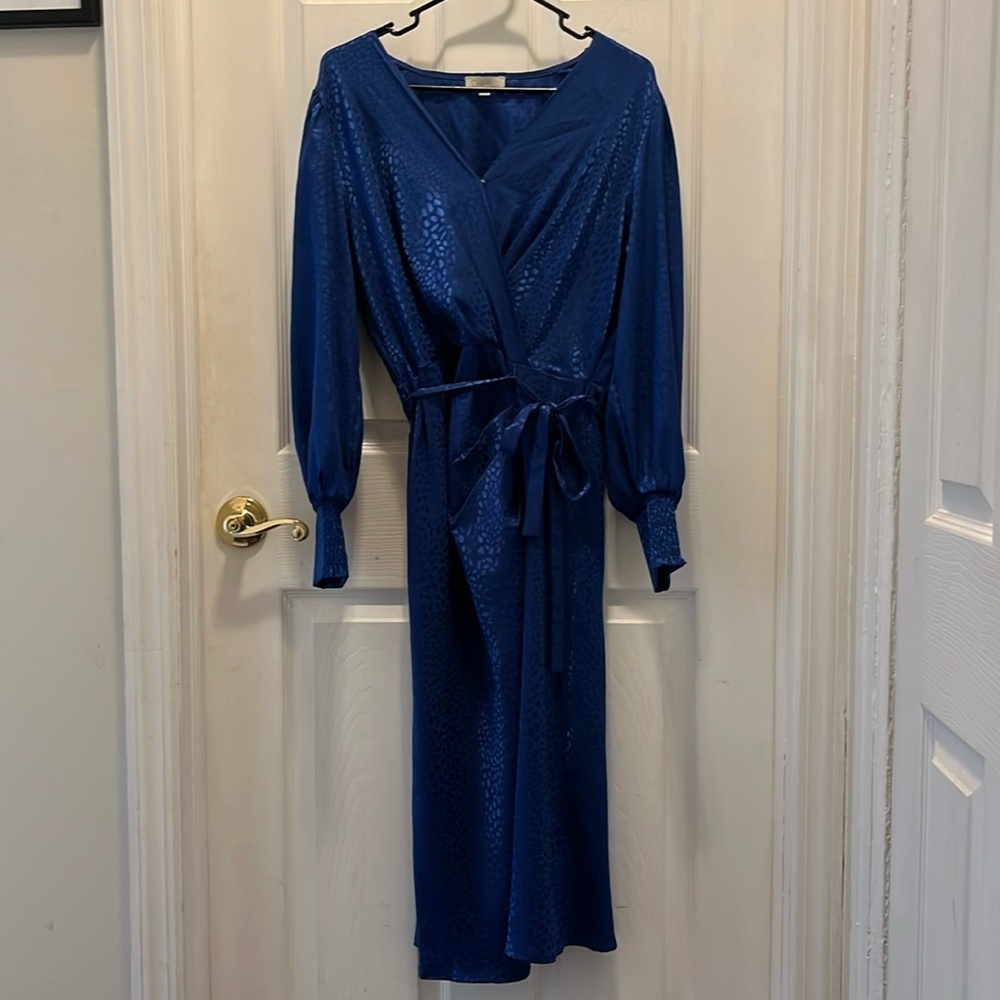 Faux wrap midi tie waist dress